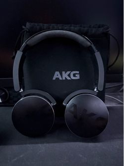 AKG headphones(Y50BT)