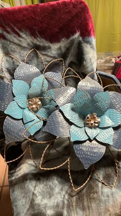 Metal flowers