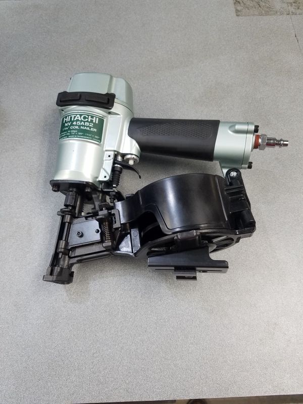 Hitachi roofing nailer (nail gun pistola de clavos pistola para