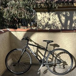 Trek FX 7.2 Hybrid Bike 