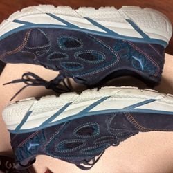 Hoka Shoes 