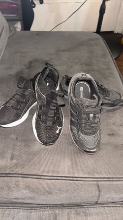 Toddler’s shoes