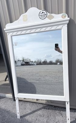White Dresser With Mirror