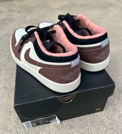 Jordan 1 Low Mocha