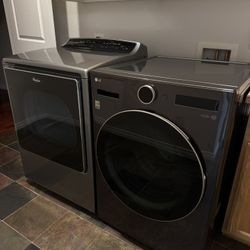 LG Front Load Washer – WM6500HBA – Like New – $650