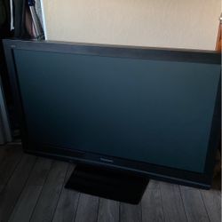 Panasonic Tv Brand New Barely Used