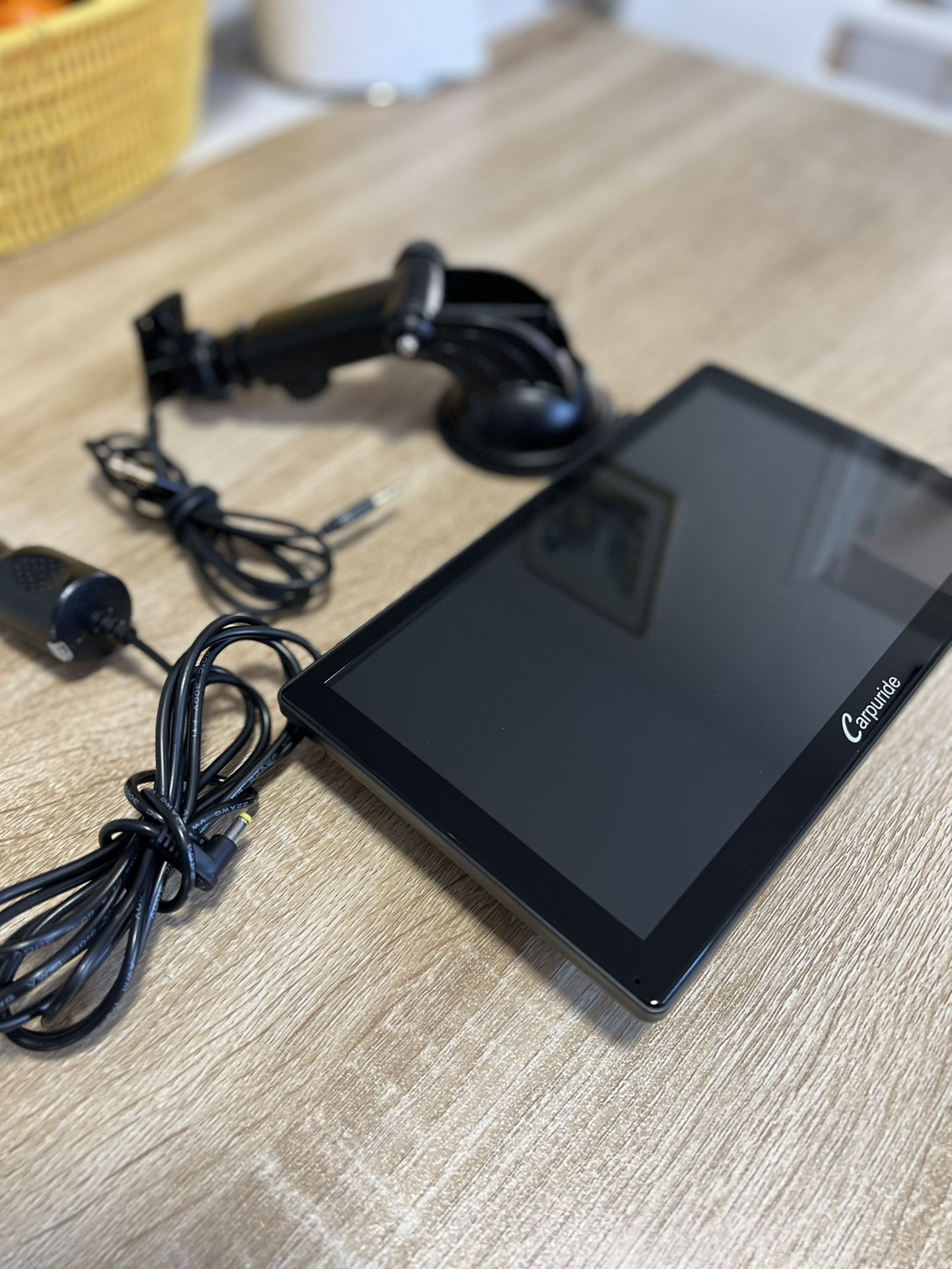 Carpuride Portable Apple CarPlay & Android Auto Touch Screen