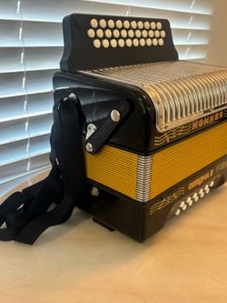 Hohner corona 2 tono de fa