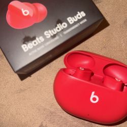 Beats Studio Buds