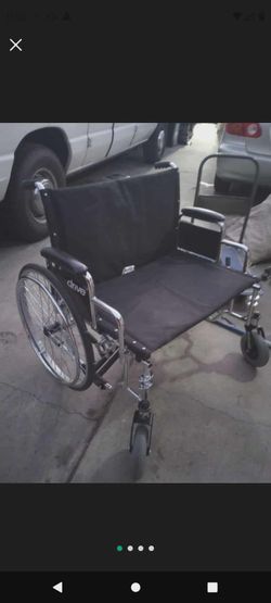 DRIVE OBESE OVERSIZED WHEELCHAIR 30" WIDTH ELEVATED LEGREST CAPACITY 700 LBS HEAVY DUTY