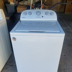 Whirlpool Washing Machine In Good Condition With Drain Hose