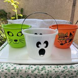 Halloween Candy Buckets