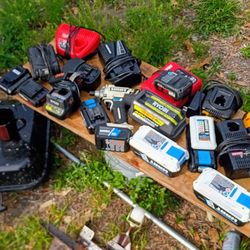 Tool batteries &chargers