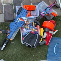 NERF GUNS