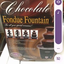  Chocolate Fountain Like New 