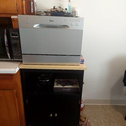 Dishwasher With Stand 