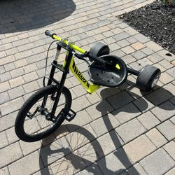 Razor DXT Drift Trike Yellow