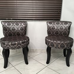 Set Of 2 Damask Pattern Chairs Black And Silver 