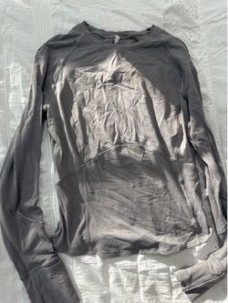 Lululemon workout long sleeve shirt