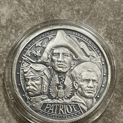 World War II Patriot Series Antiqued Coin 1 Troy Oz .999 Fine Silver Rare Round
