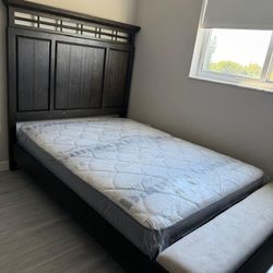 NEW MATTRESS FULL SIZE PLUSH WITH BOX SPRING 