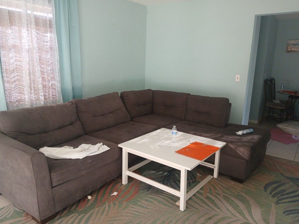 Connecting Couch. Brown