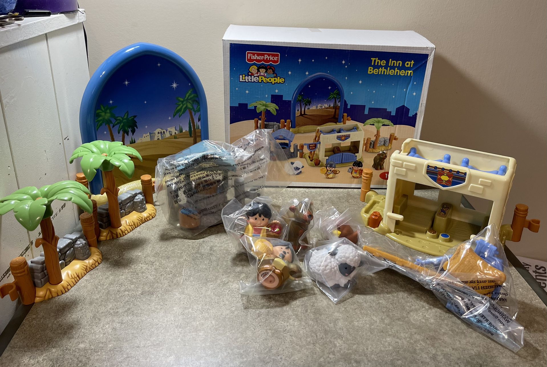 Fisher Price Little People The Inn At Bethlehem 100% Complete