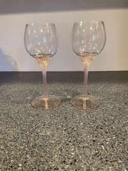 2- Crystal Wine Glasses w Twisted Pink Stem