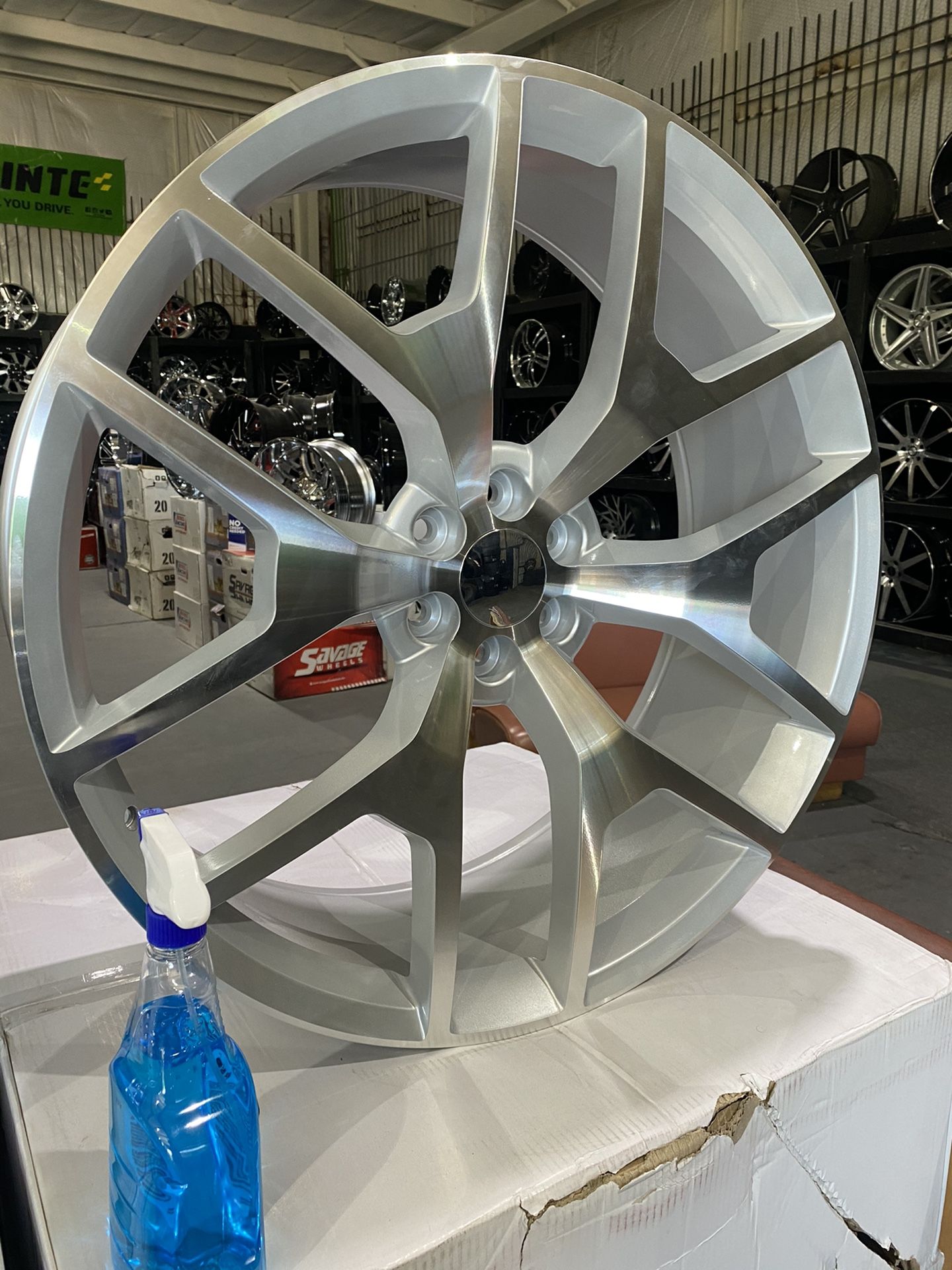 Chevy 🔥 Gmc 🔥 Cadillac 🔥 WHEELS IN STOCK