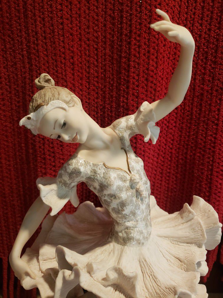 GIUSEPPE ARMANI * Hand Made In Italy * Large Ballerina Sculpture JULIETTE dancer figurine figure