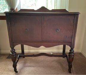 J.B.Van Sciver Buffet Server