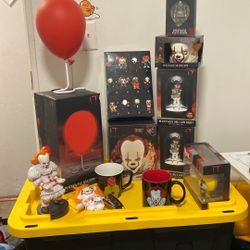Pennywise figures lamps mugs, controller holders everything brand new