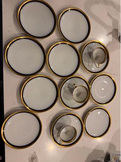 CM Hutschenreuther Hohenberg, Germany, coffee plates and cups