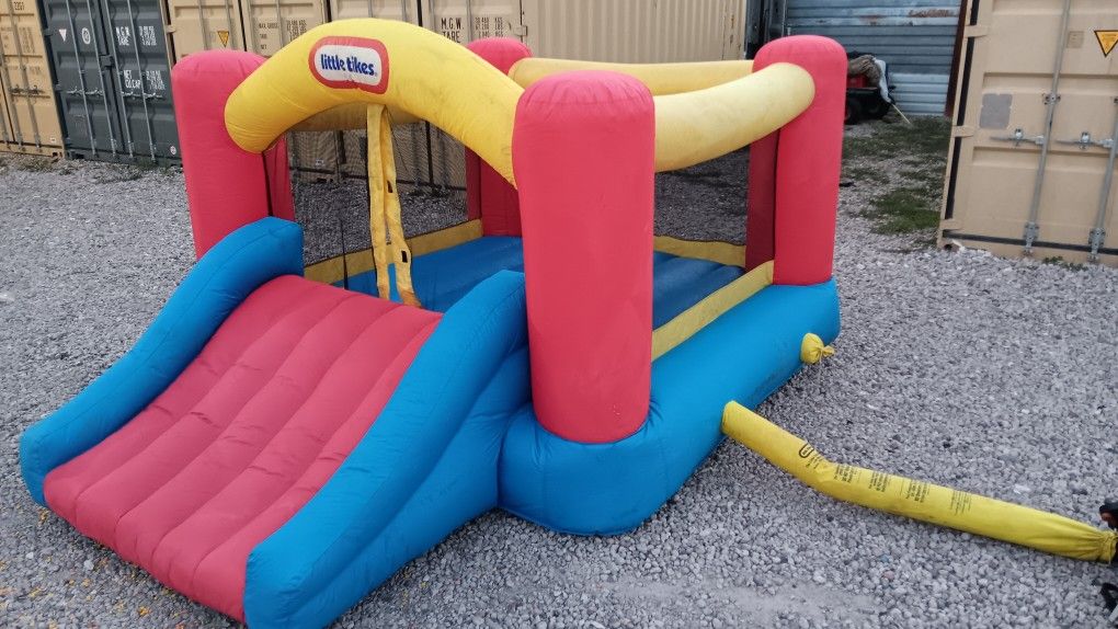 Little Tikes Jump 'N Slide w/ Balls🎉🎊🎈🎆🎁