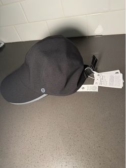 BRAND NEW— Men’s Lulu Lemon Hat