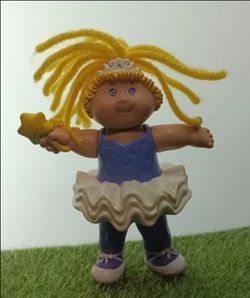 Cabbage patch 1992 happy meal toy. (26)