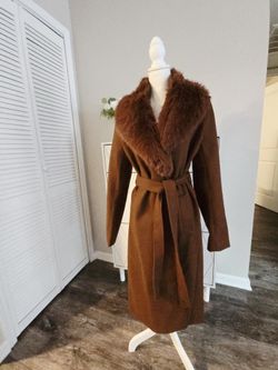 Windsor Coat. Size Small