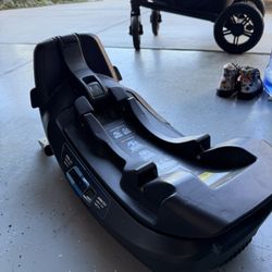 Nuna Pipa Lite Car seat Base