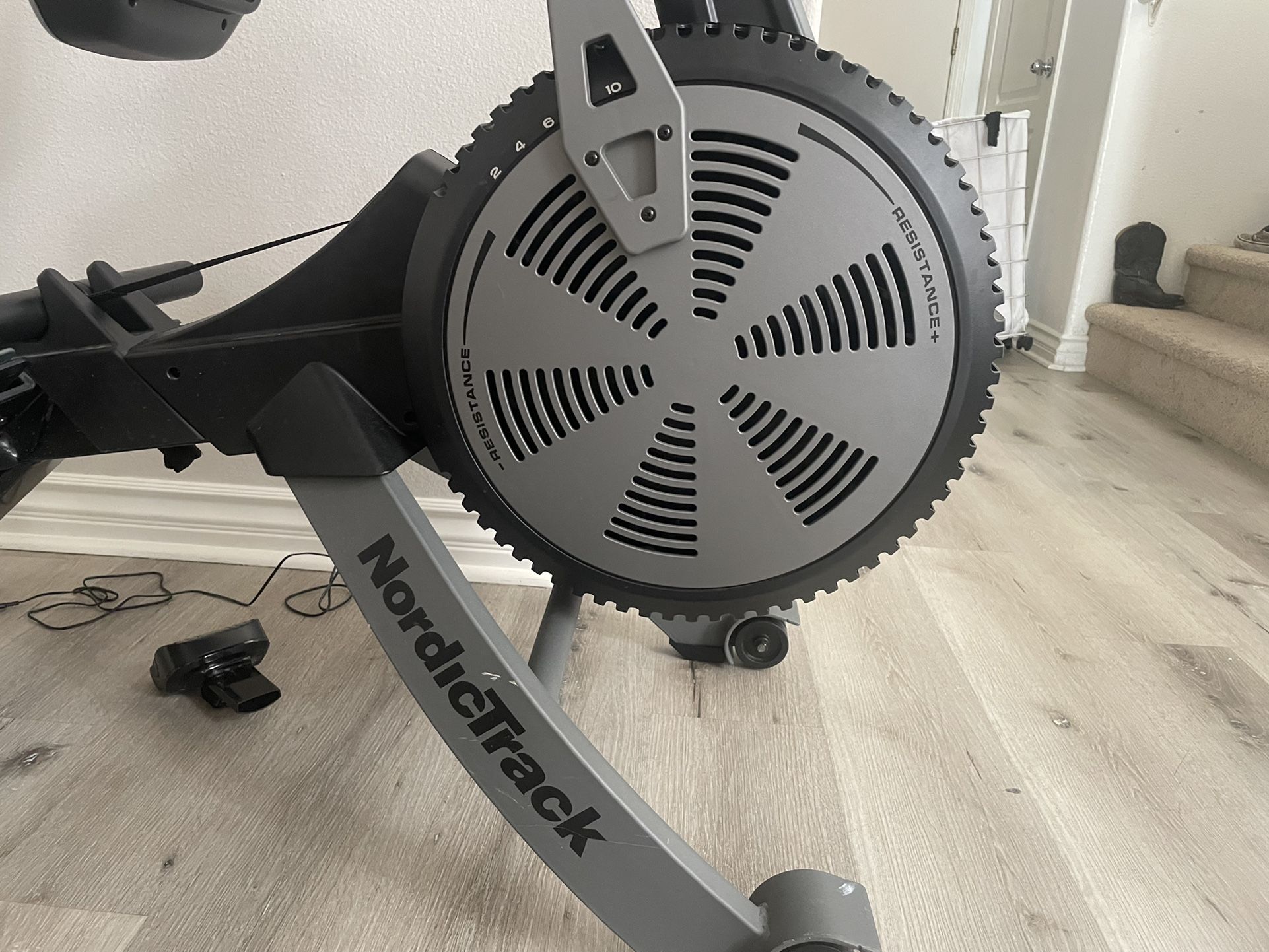 Nordic Trac Rowing Machine RW500!!!