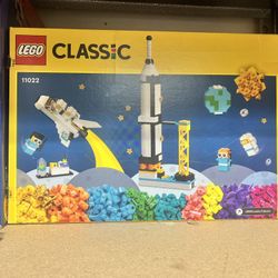 LEGO Classic Space Mission 11022 - 1700 Pieces - Complete 