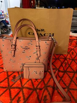 Coach purse and wallet