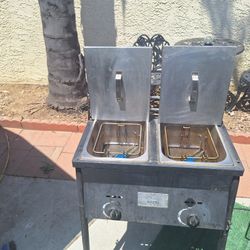 Deep Fryer Two Components 