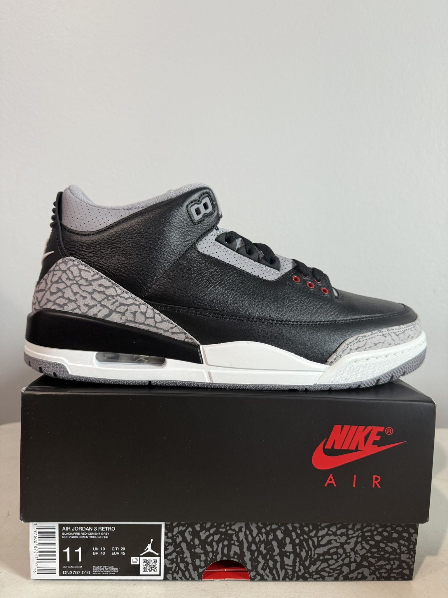 Jordan 3 Black Cement - 11 & 11.5 M