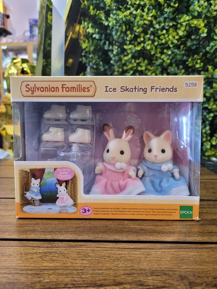 Sylvanian Families Ice Skating Friends Set