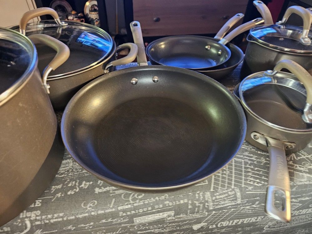 PROFESSIONAL POT SET COOKWARE POTS PANS COSTCO for Sale in Norwalk, CA OfferUp