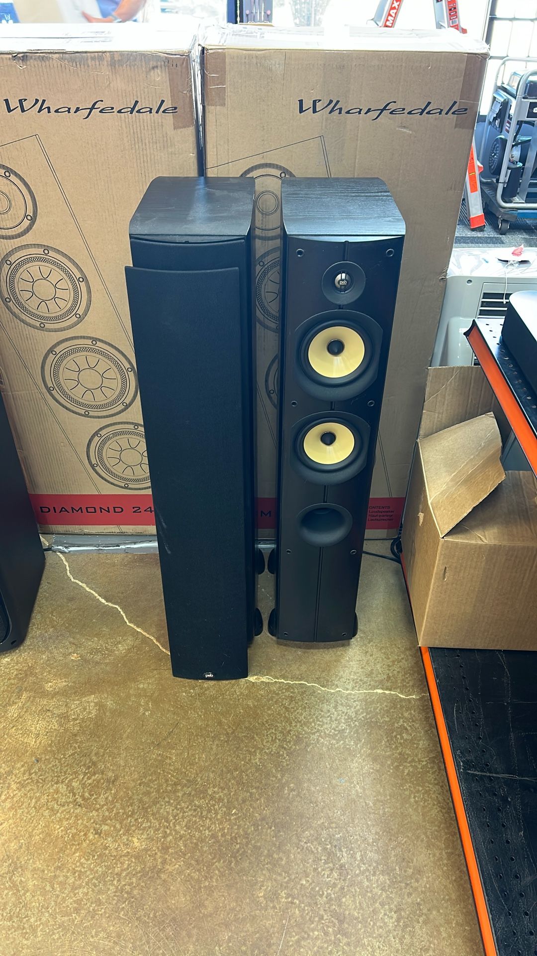 PSB IMAGE T5 floor standing speakers black one pair
