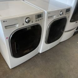 Lg Washer And Dryer Set 
