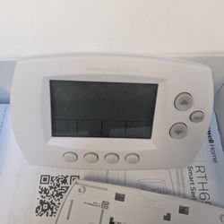 Honeywell RTH6500WF 7 Day Programmable Thermostat