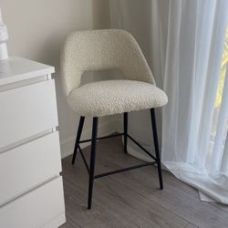 Boucle Chair 