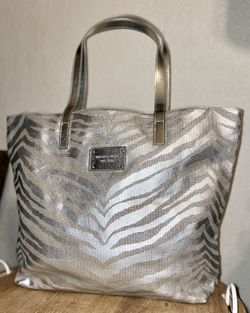 New Original Michael Kors Silver Animal Print Tote Bag